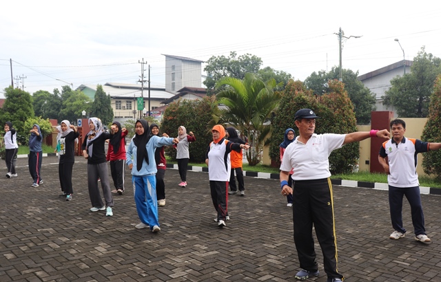 senam jumat pagi 11012020 1