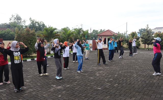 senam jumat pagi 11012020 2